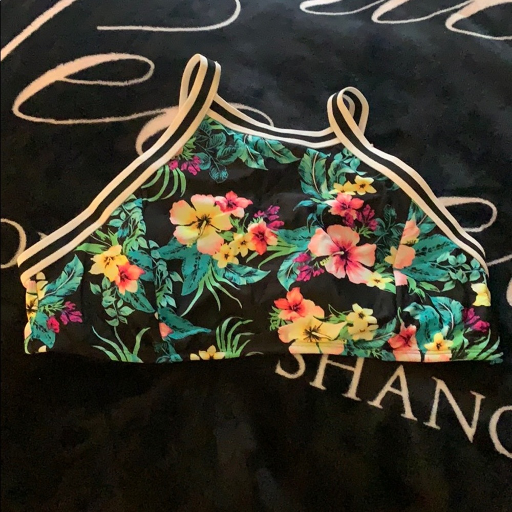 Bathing suit top